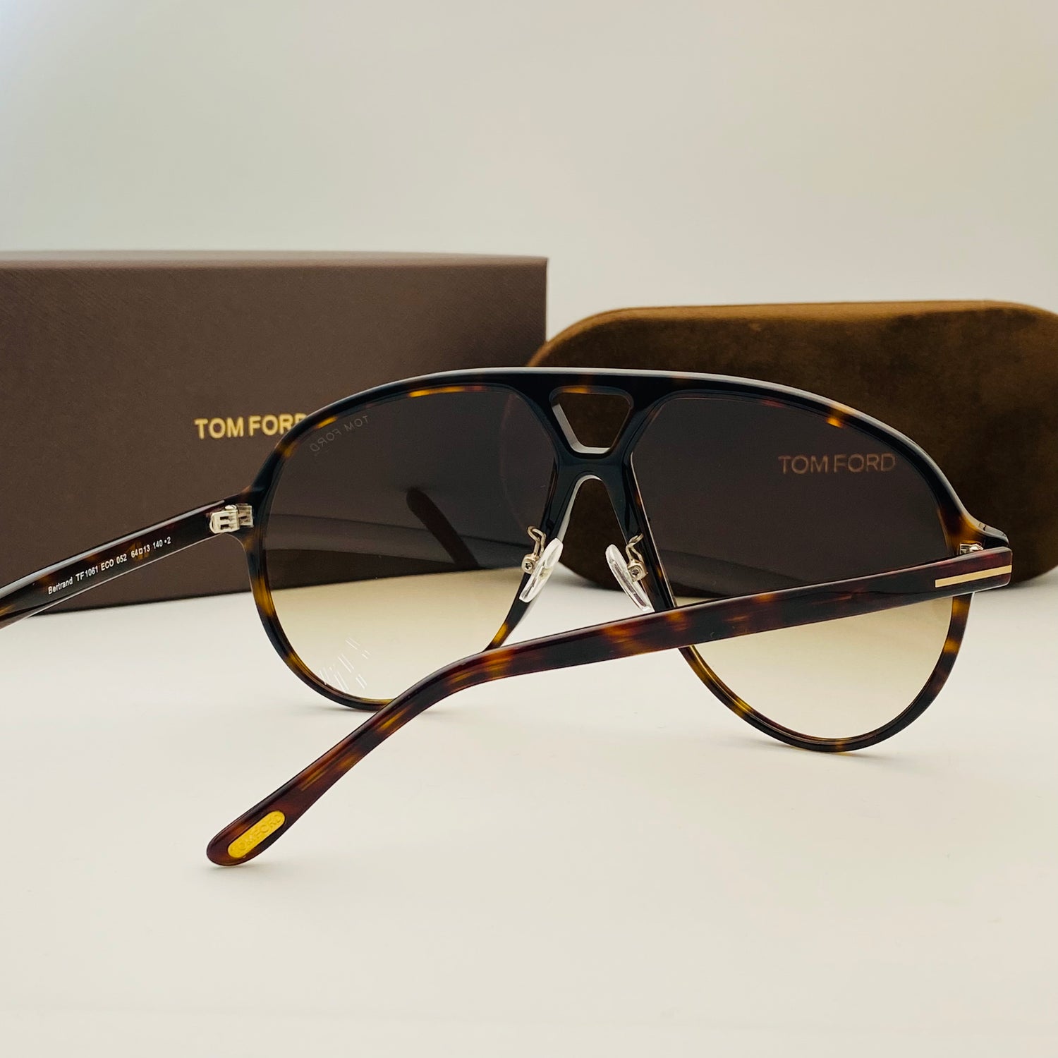 Tom Ford Bertrand TF1061