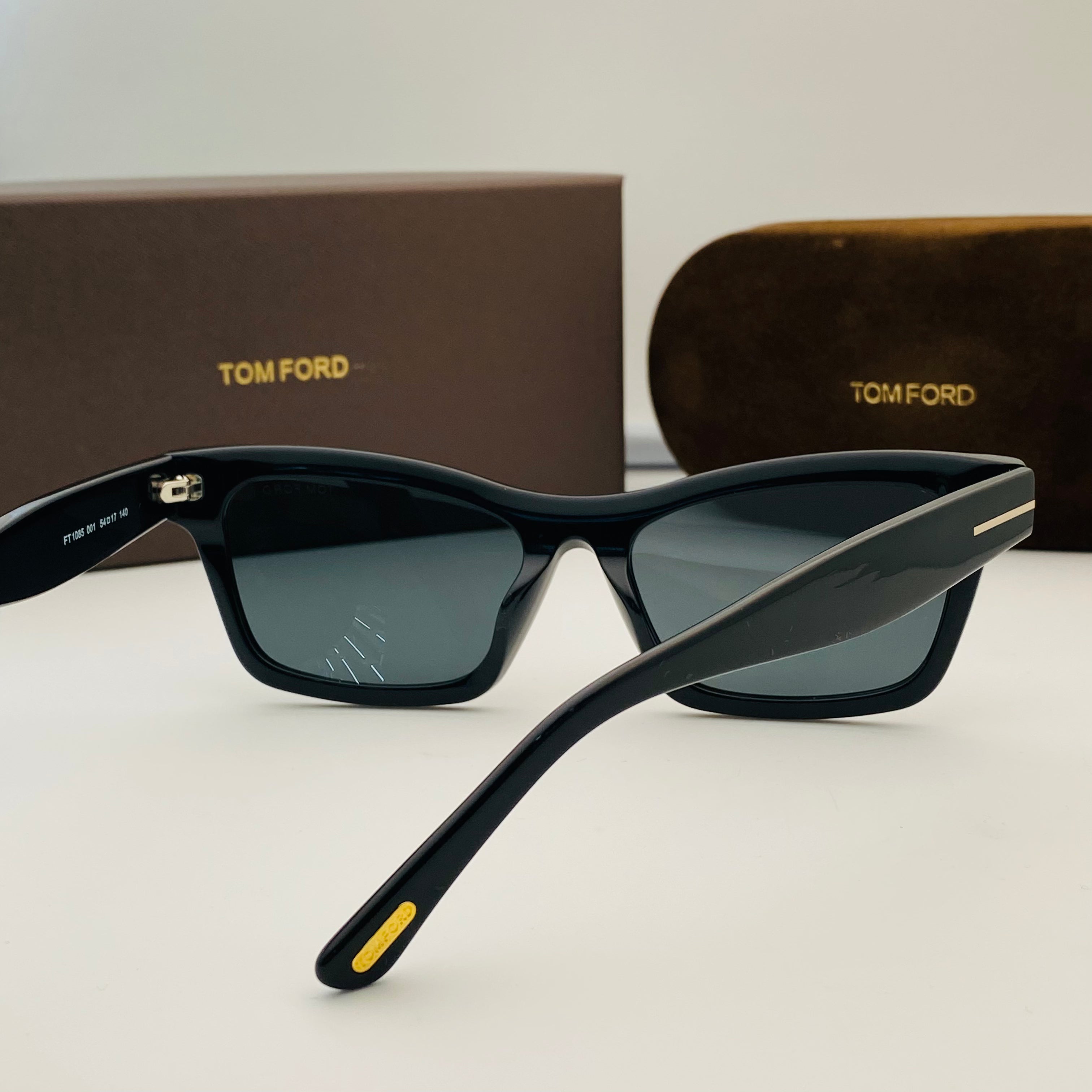 Tom Ford Mikel TF1085