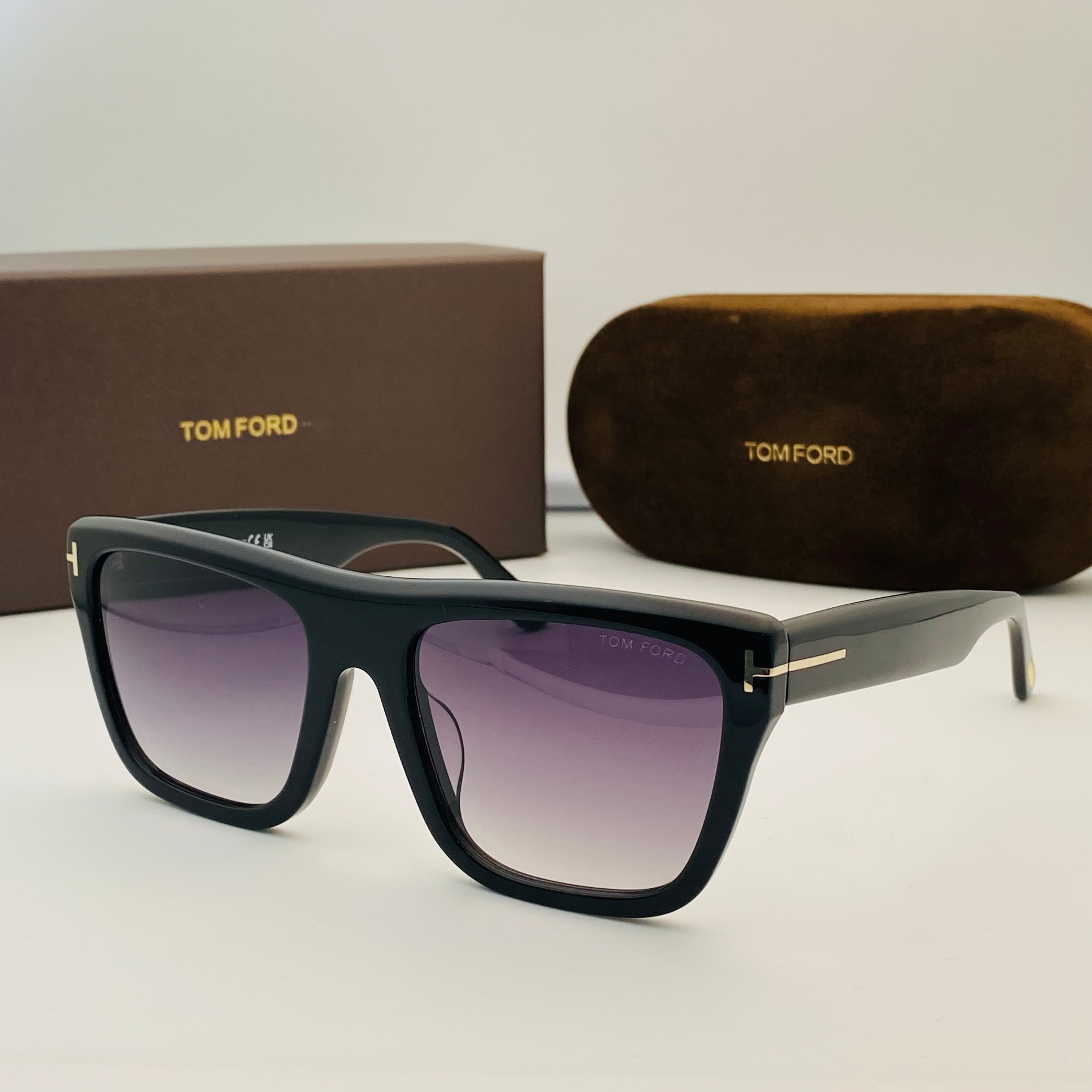 Tom Ford Alberto TF1077