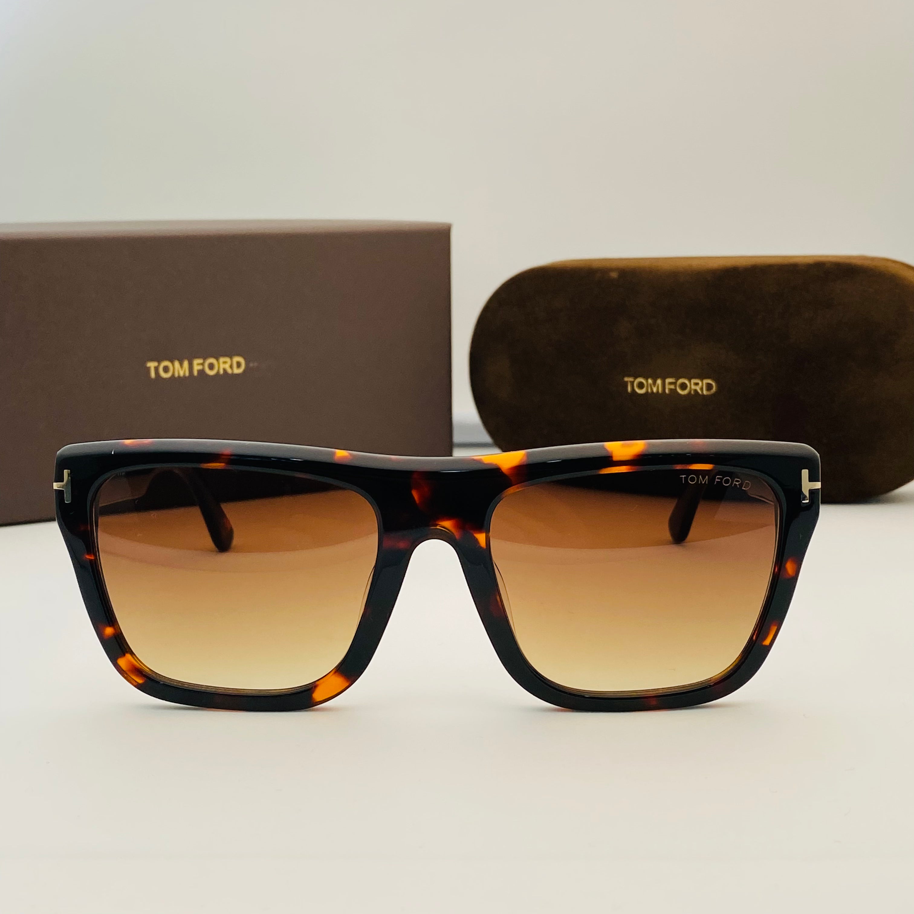 Tom Ford Alberto TF1077