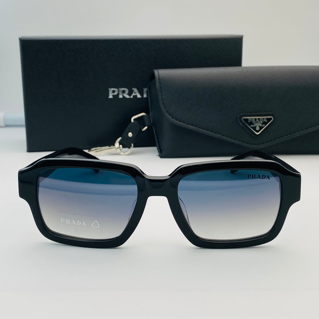 Prada SPR 02Z