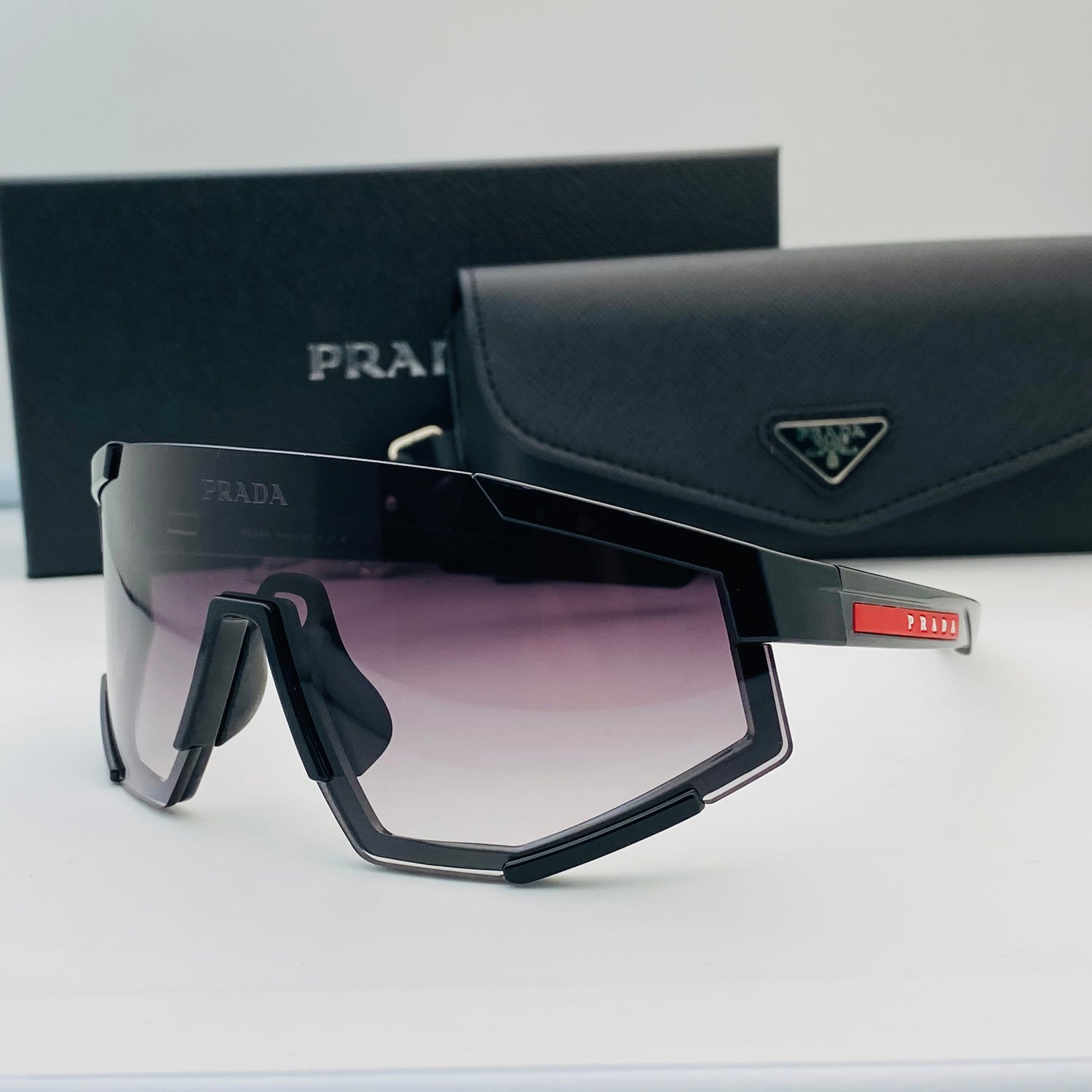 Prada SPS 04W