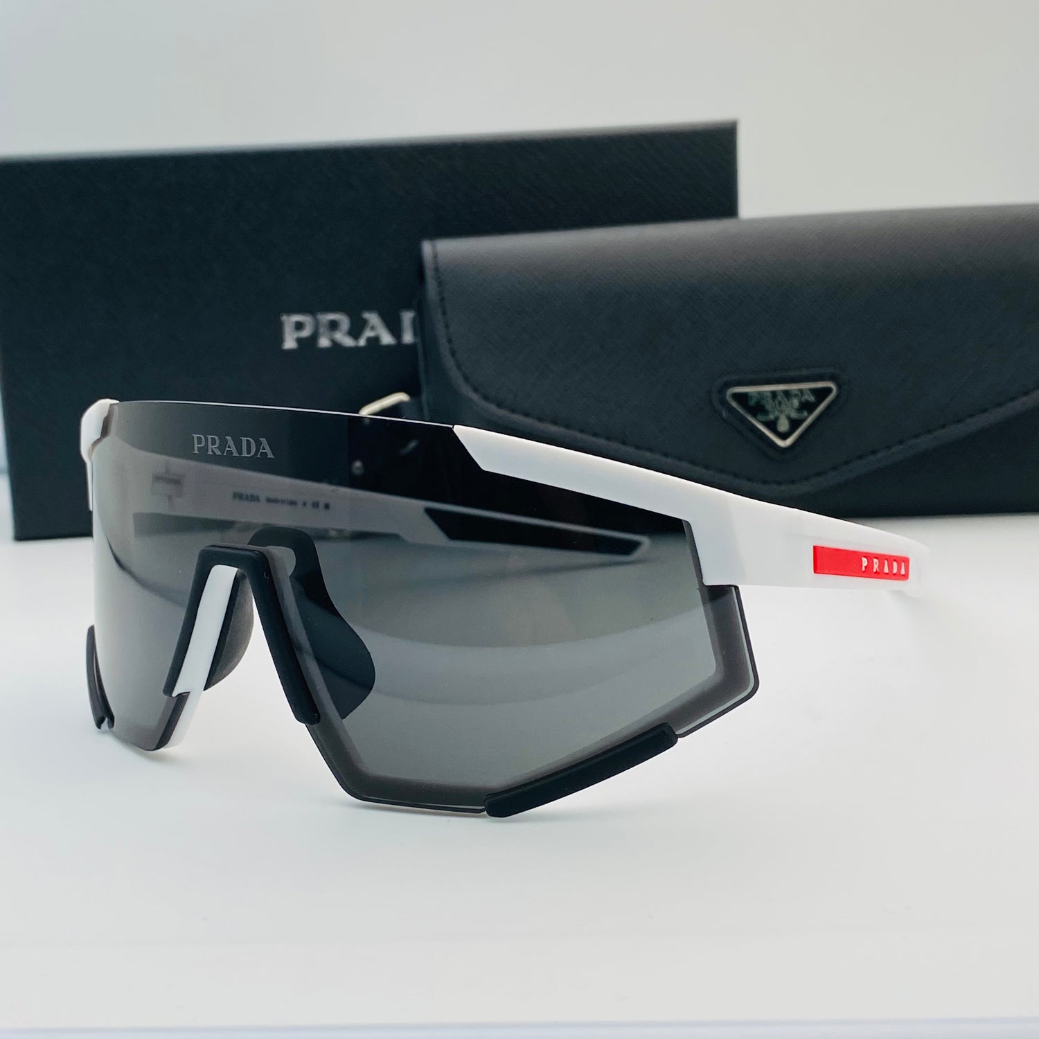 Prada SPS 04W