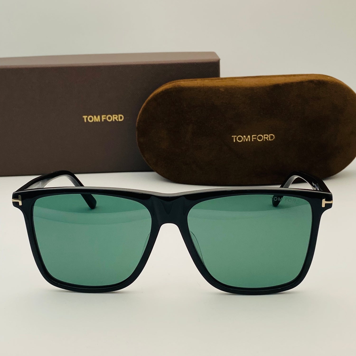 Tom Ford Fletcher TF832